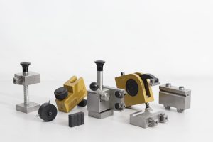 Upínací přípravky metalografické dělení materiálu